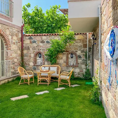 Parla Küçükköy Hotel Ayvalı