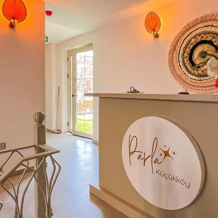 Parla Küçükköy Hotel *
