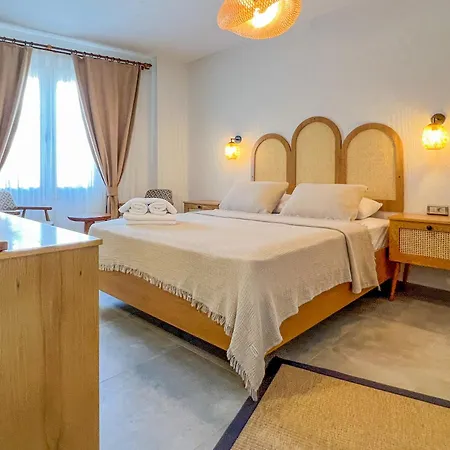 Hotel Parla Küçükköy *