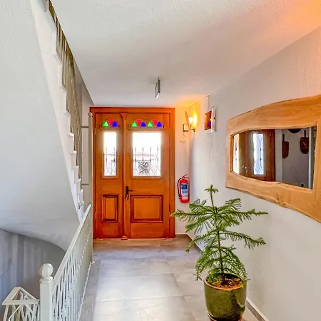 Hotel Parla Kuecuekkoey Ayvalik