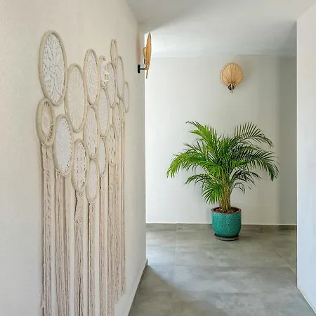 Parla Küçükköy Hotel